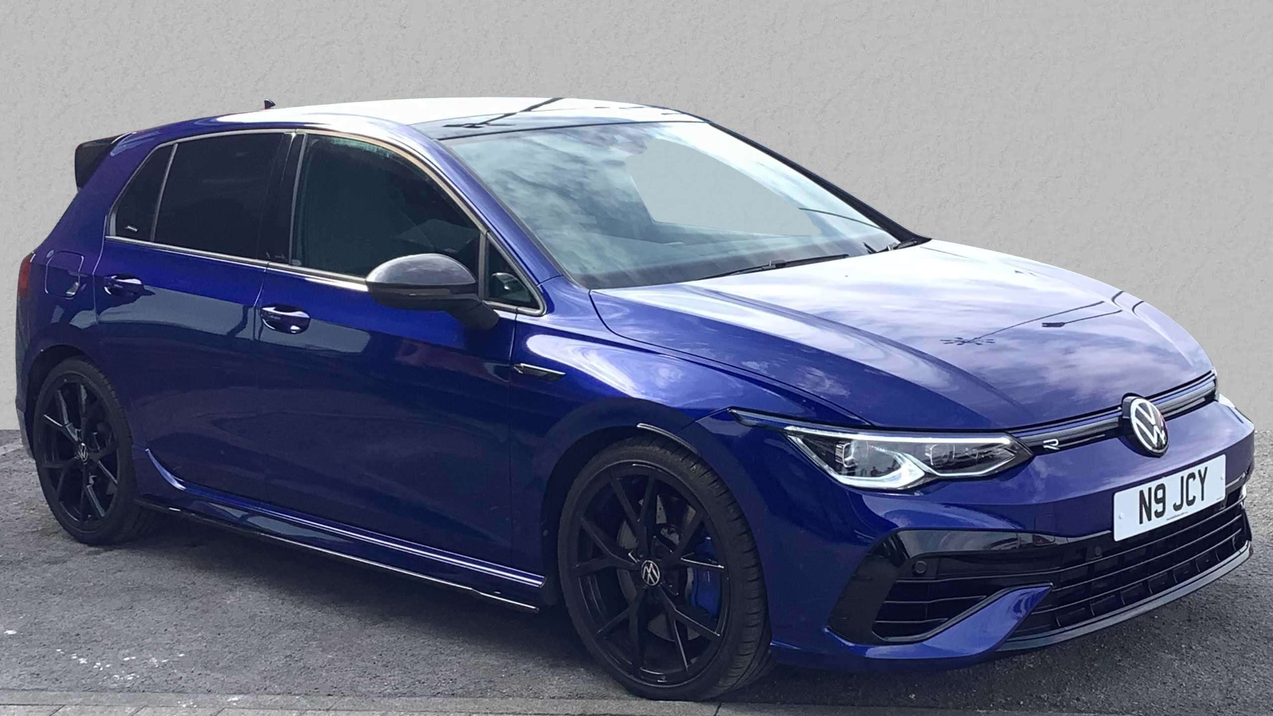 Main listing image - Volkswagen Golf R