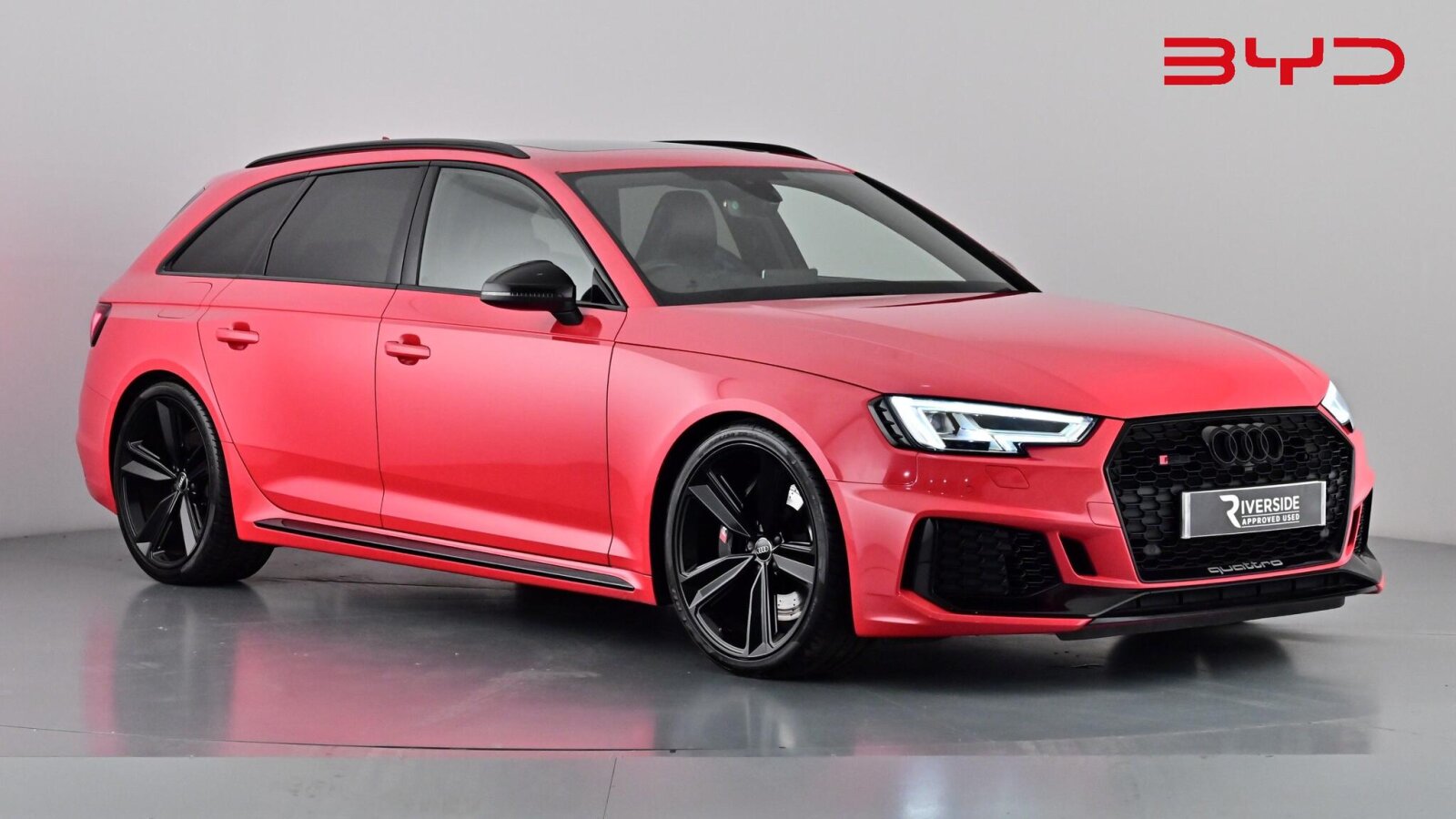 Main listing image - Audi RS4