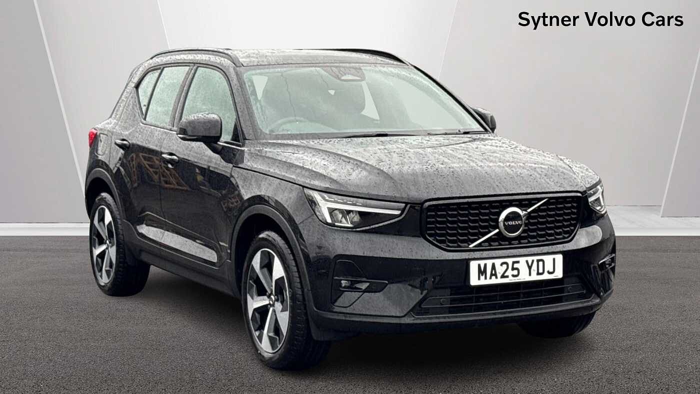 Main listing image - Volvo XC40