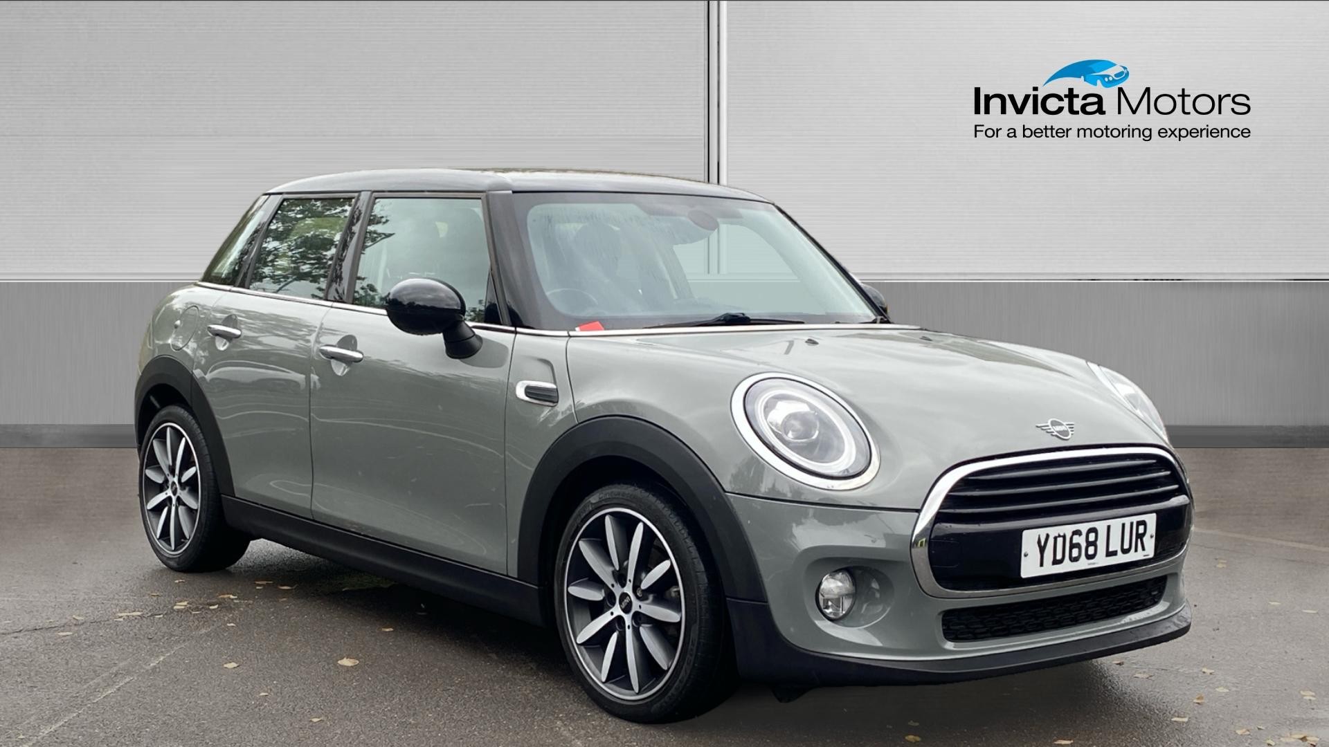 Main listing image - MINI Hatchback 5dr