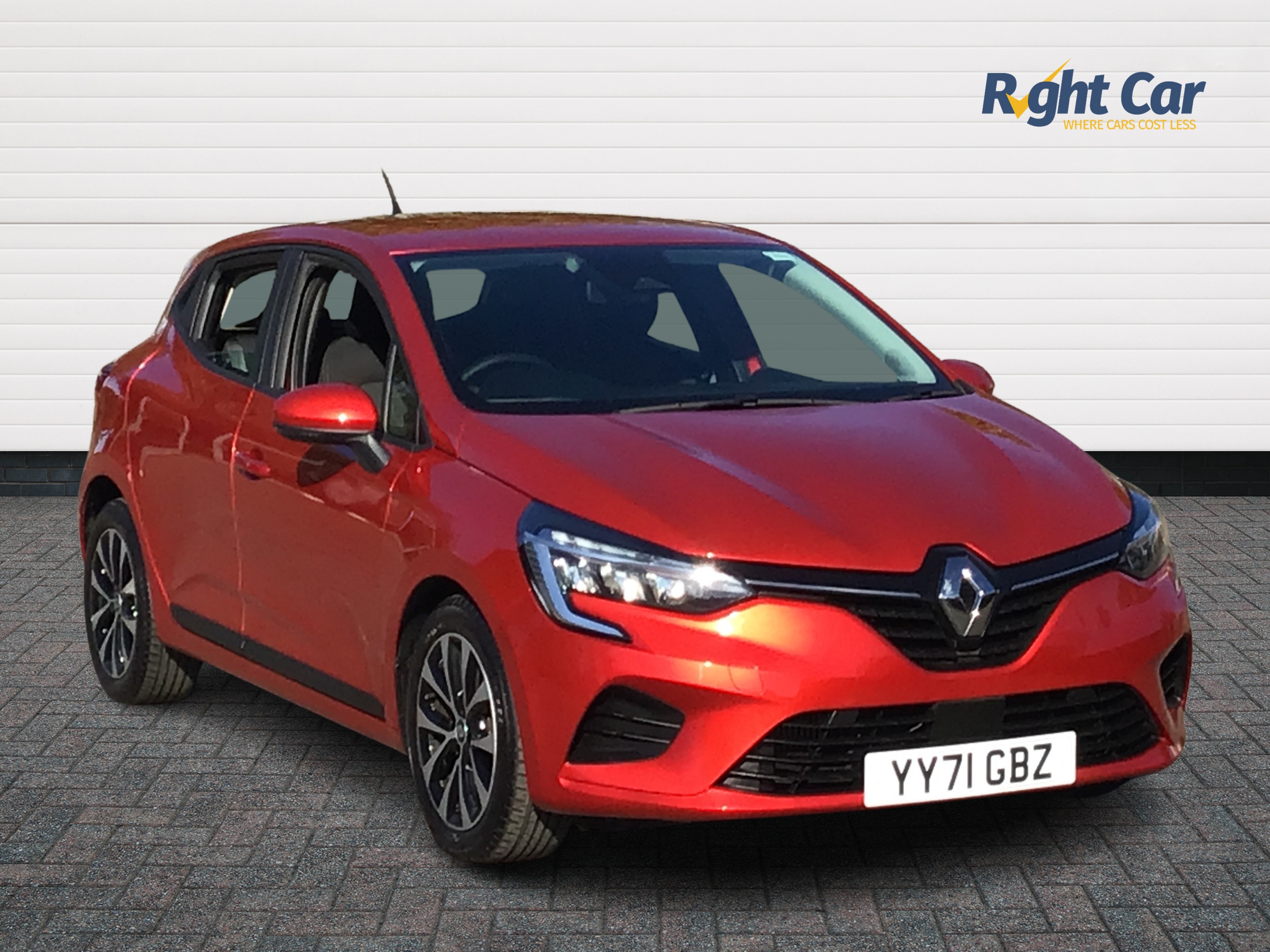 Main listing image - Renault Clio