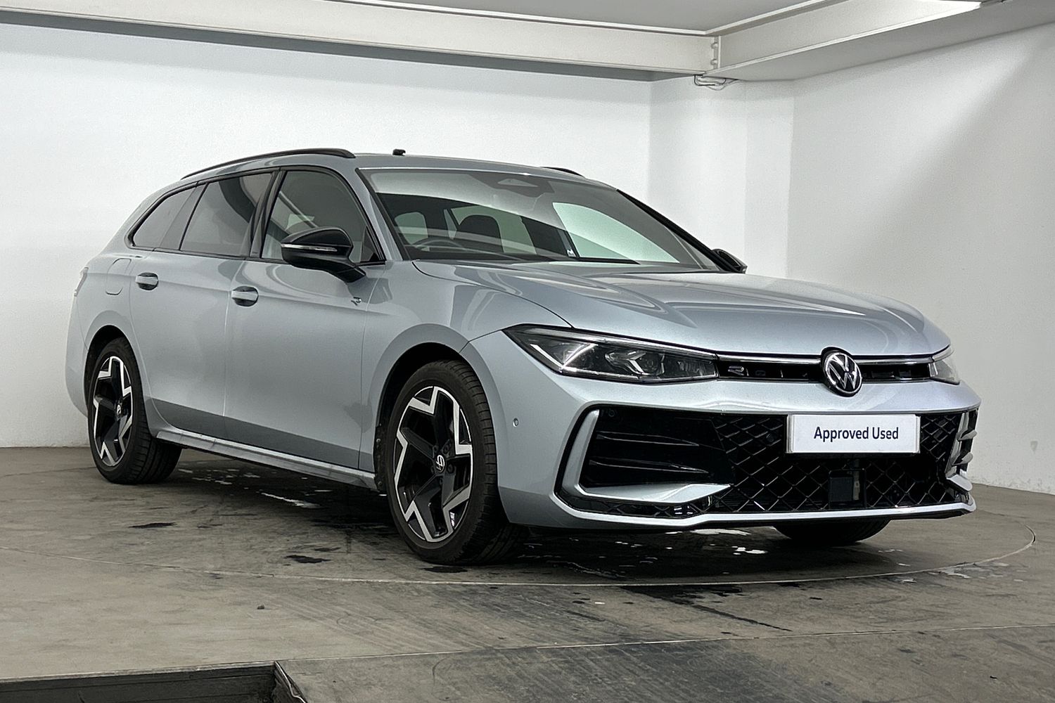 Main listing image - Volkswagen Passat Estate