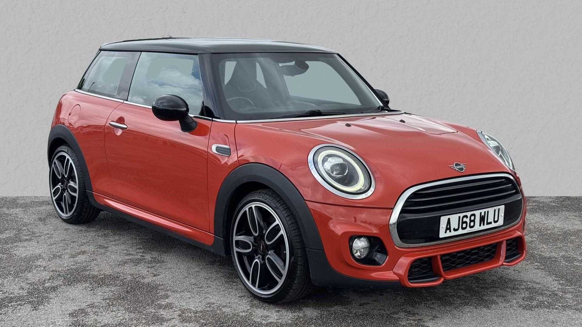 Main listing image - MINI Hatchback