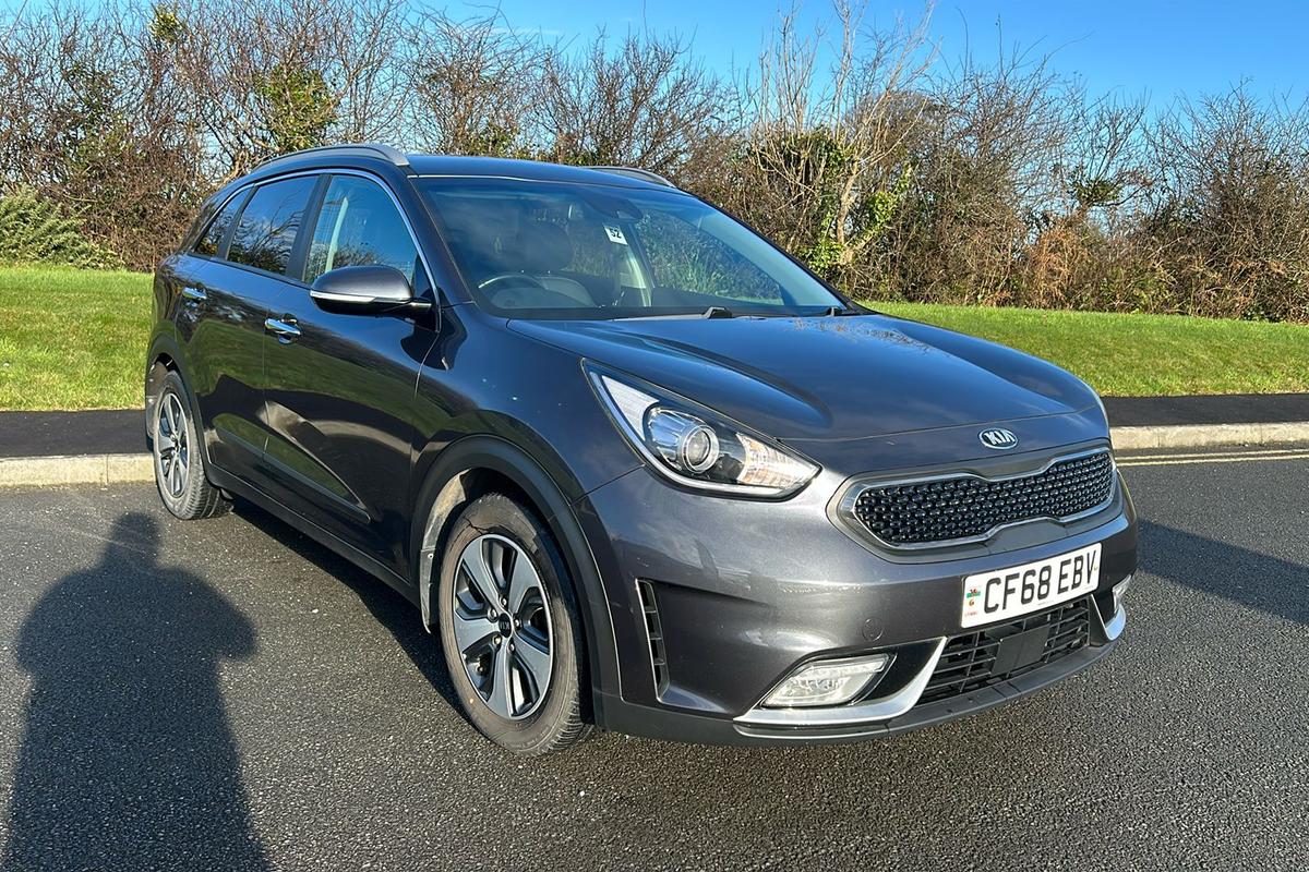 Main listing image - Kia Niro