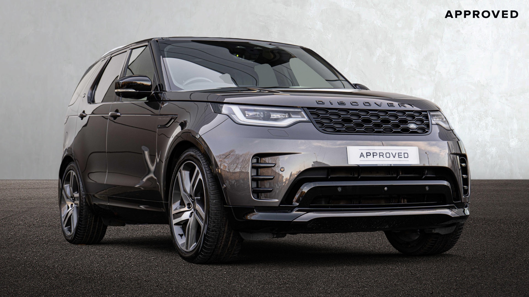 Main listing image - Land Rover Discovery