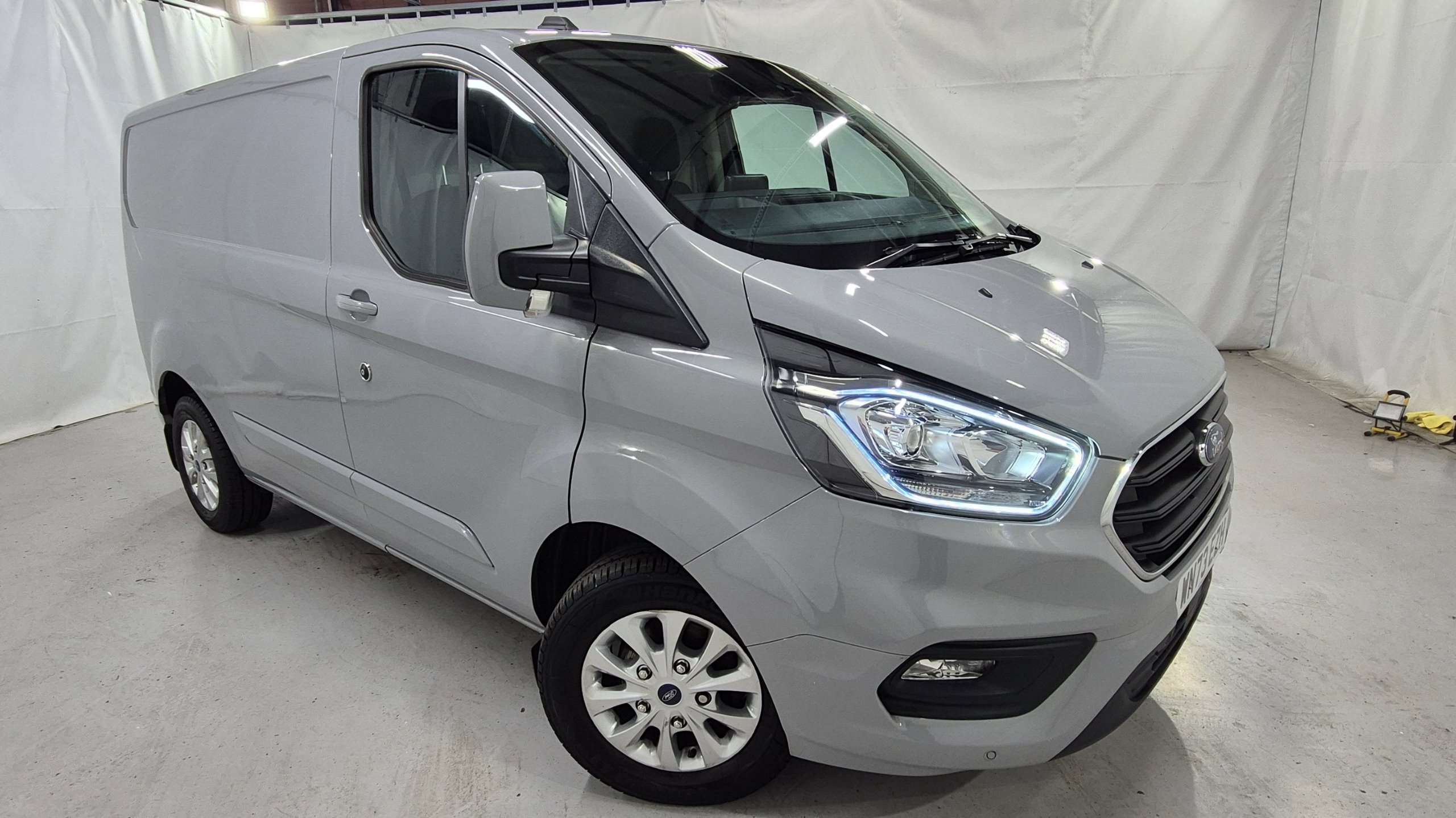Main listing image - Ford Transit Custom