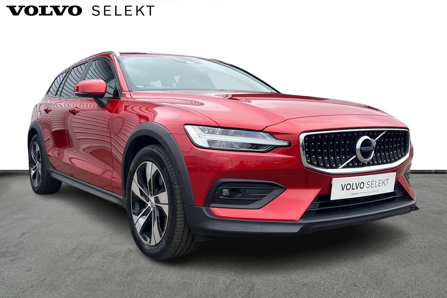 Main listing image - Volvo V60 Cross Country