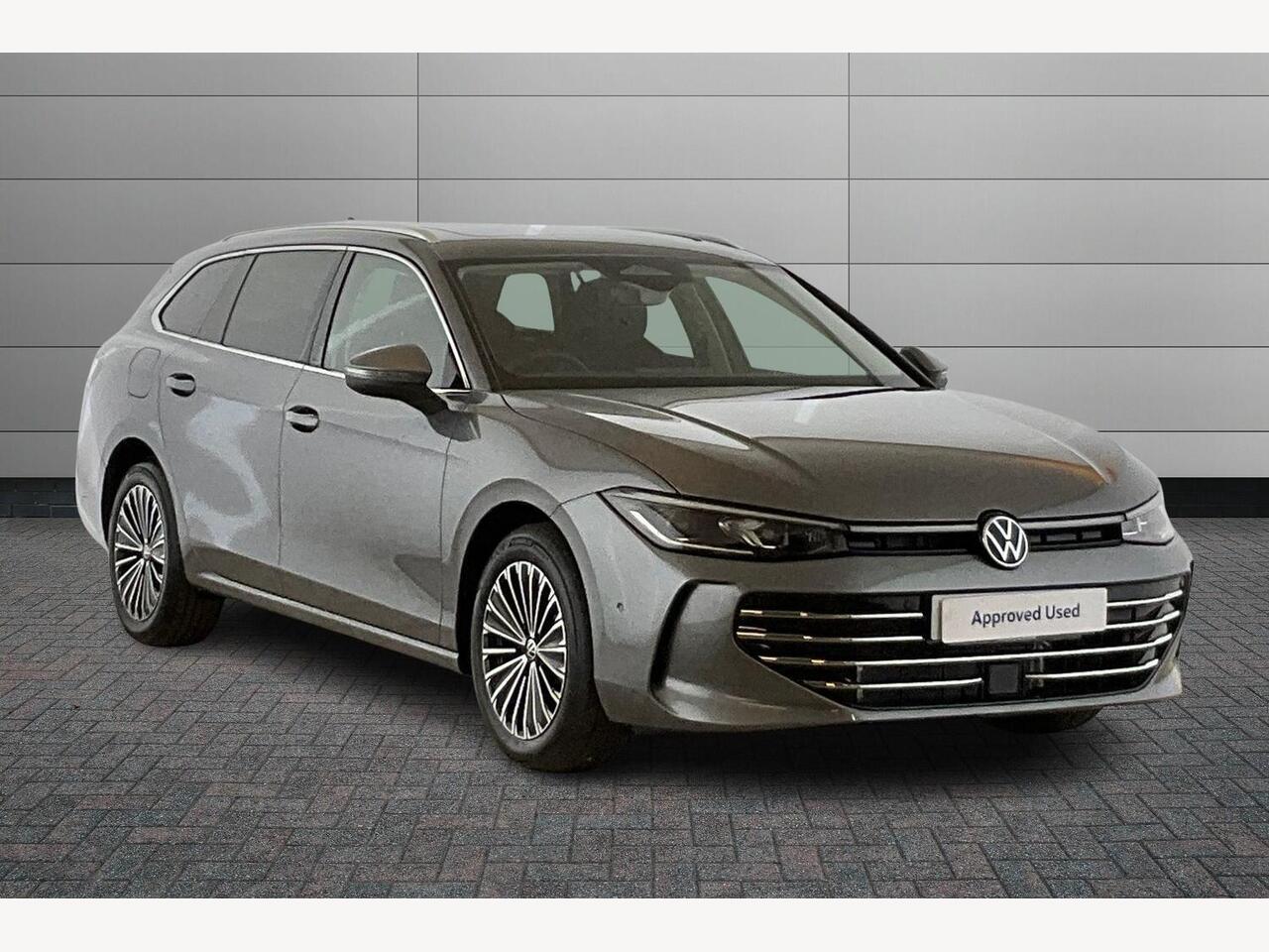 Main listing image - Volkswagen Passat