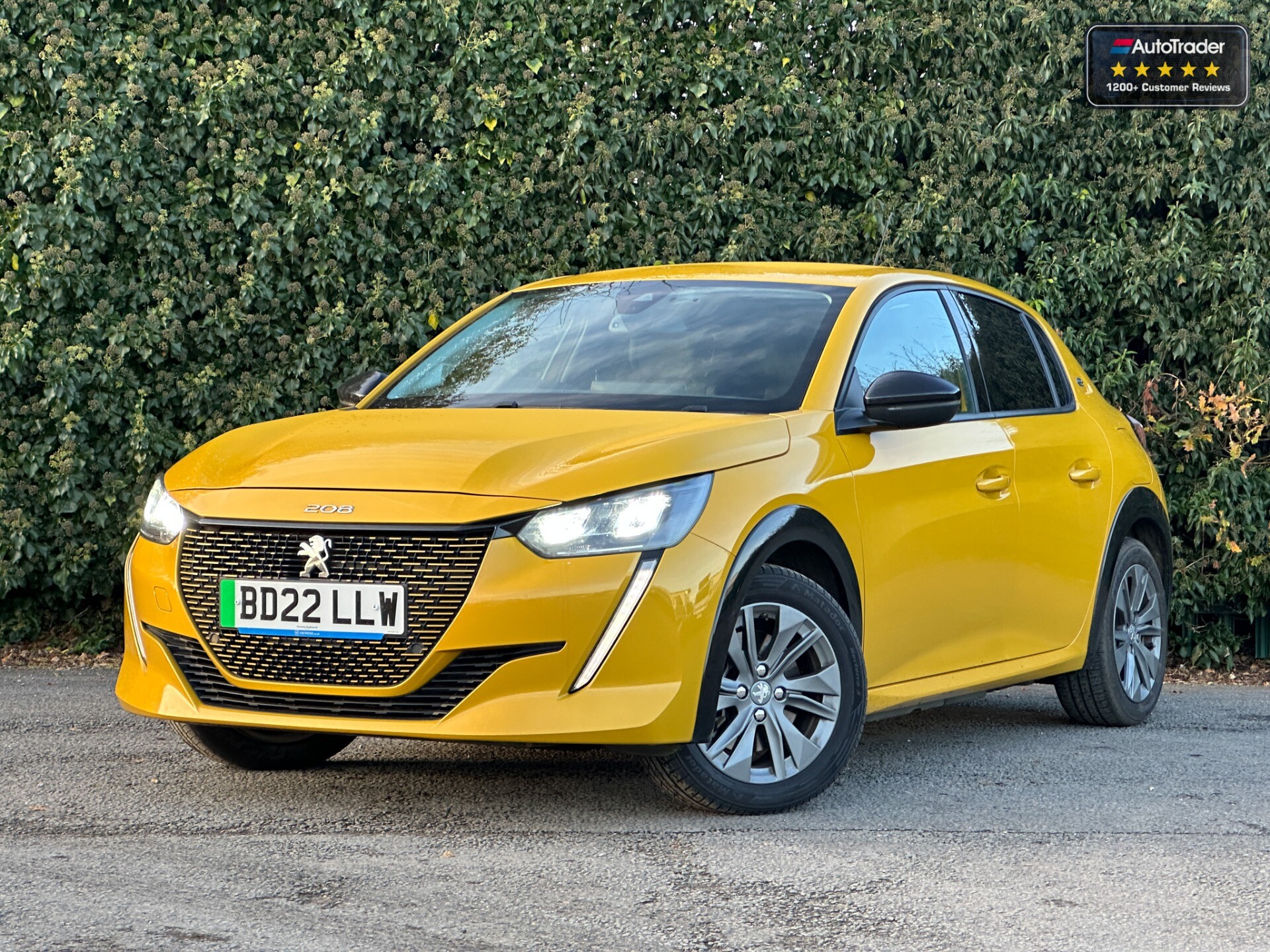 Main listing image - Peugeot e-208