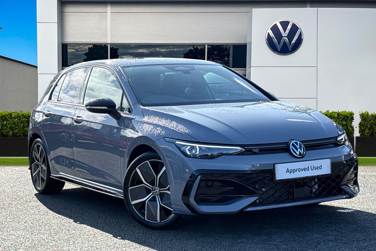 Main listing image - Volkswagen Golf