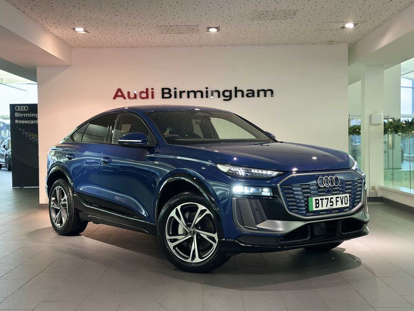 Main listing image - Audi Q6 e-tron