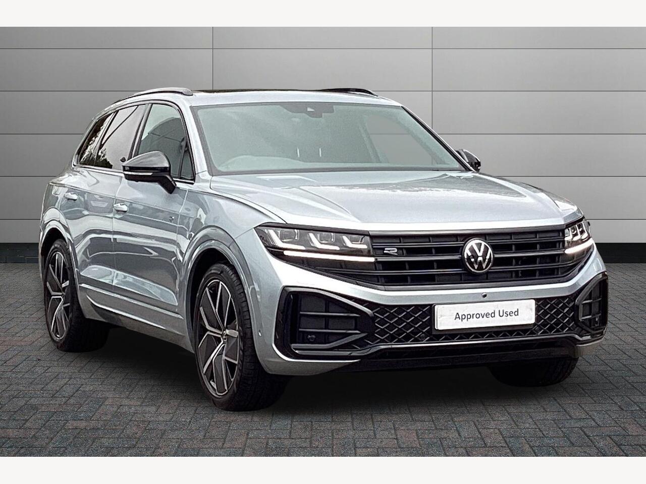 Main listing image - Volkswagen Touareg