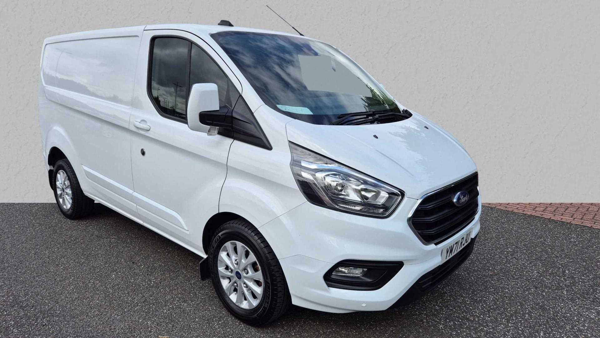 Main listing image - Ford Transit Custom