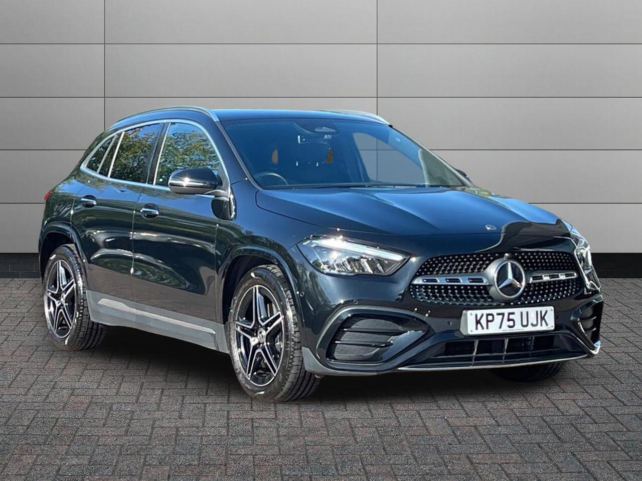 Main listing image - Mercedes-Benz GLA