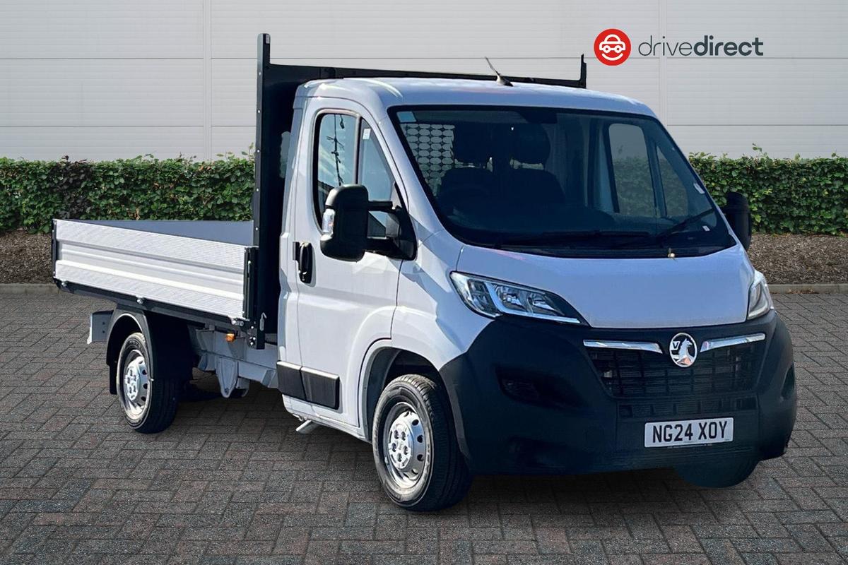 Main listing image - Vauxhall Movano