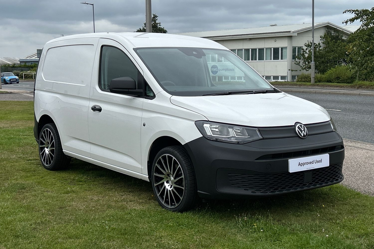 Main listing image - Volkswagen Caddy