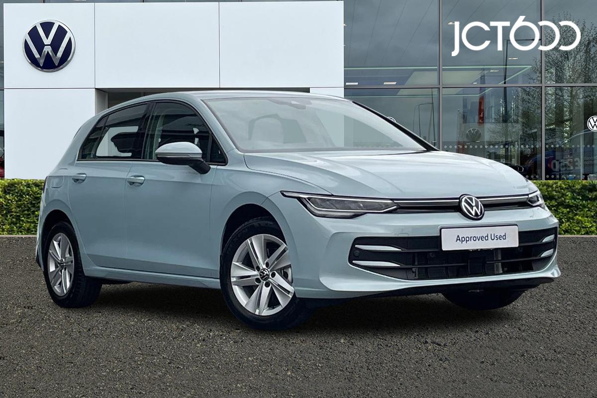 Main listing image - Volkswagen Golf