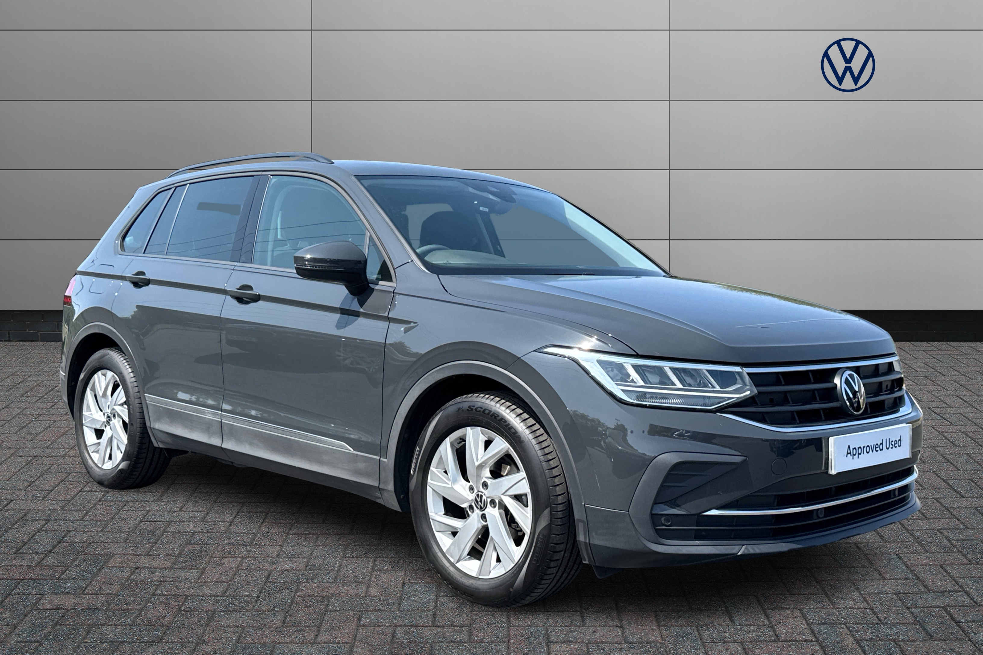 Main listing image - Volkswagen Tiguan