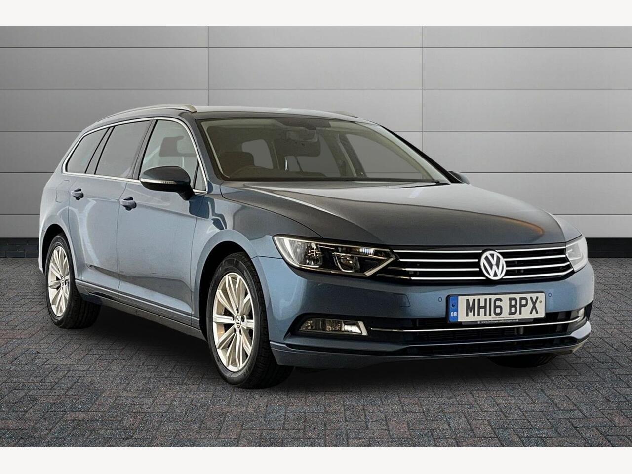 Main listing image - Volkswagen Passat