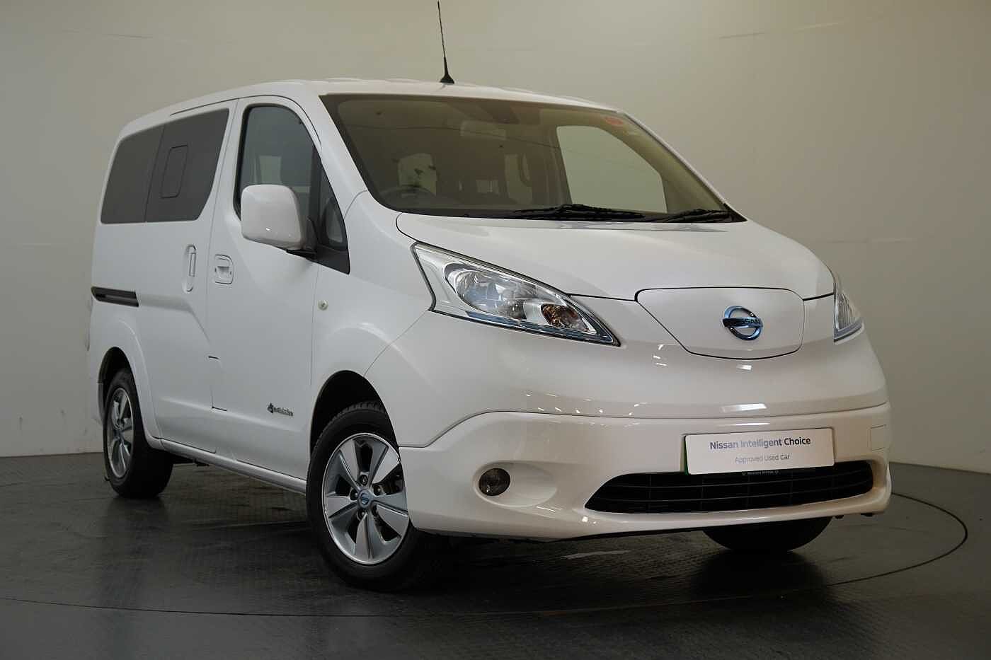 Main listing image - Nissan e-NV200