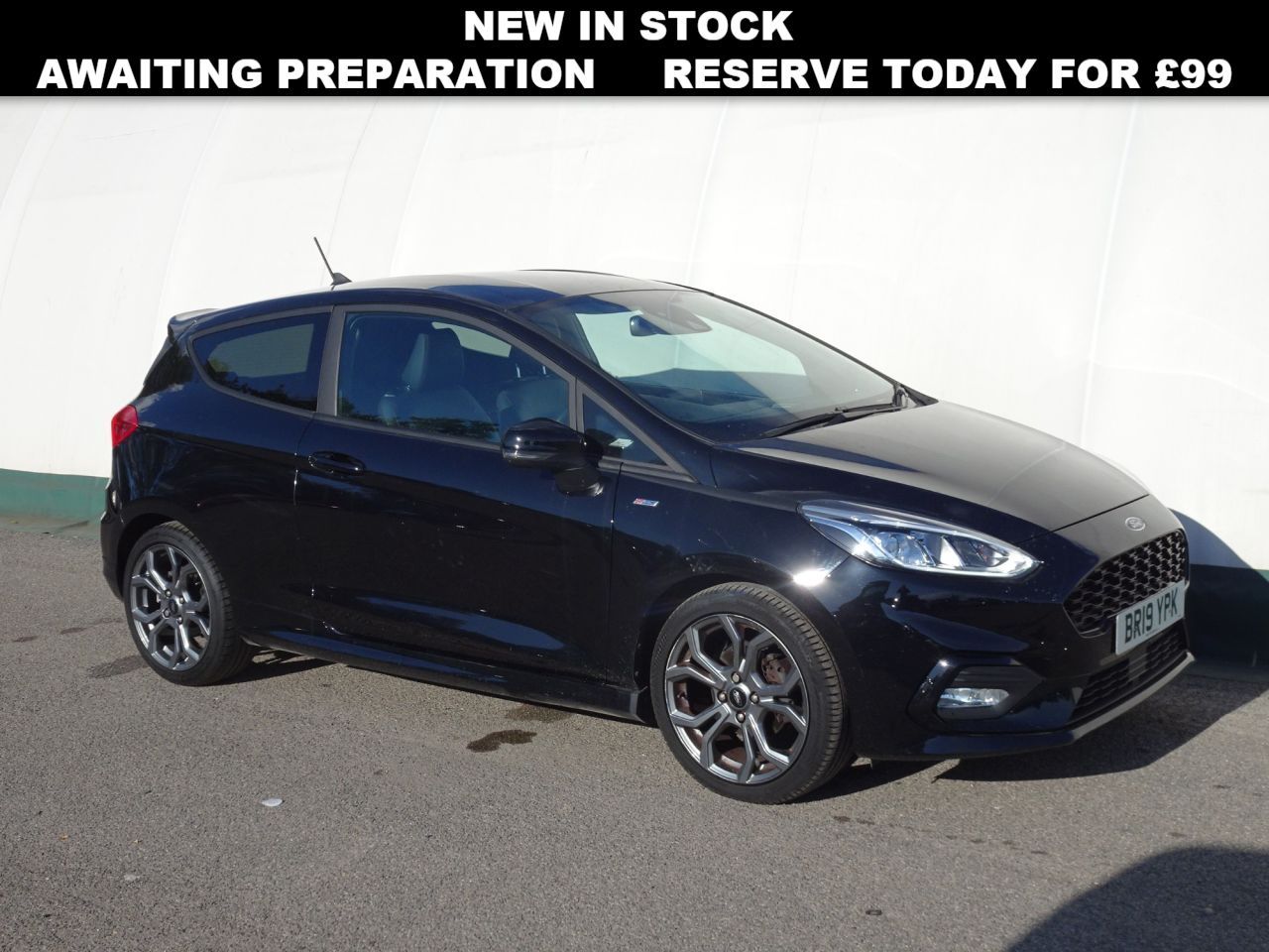 Main listing image - Ford Fiesta