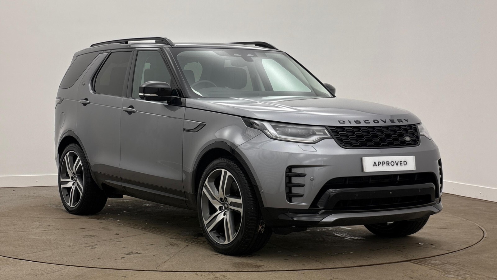 Main listing image - Land Rover Discovery