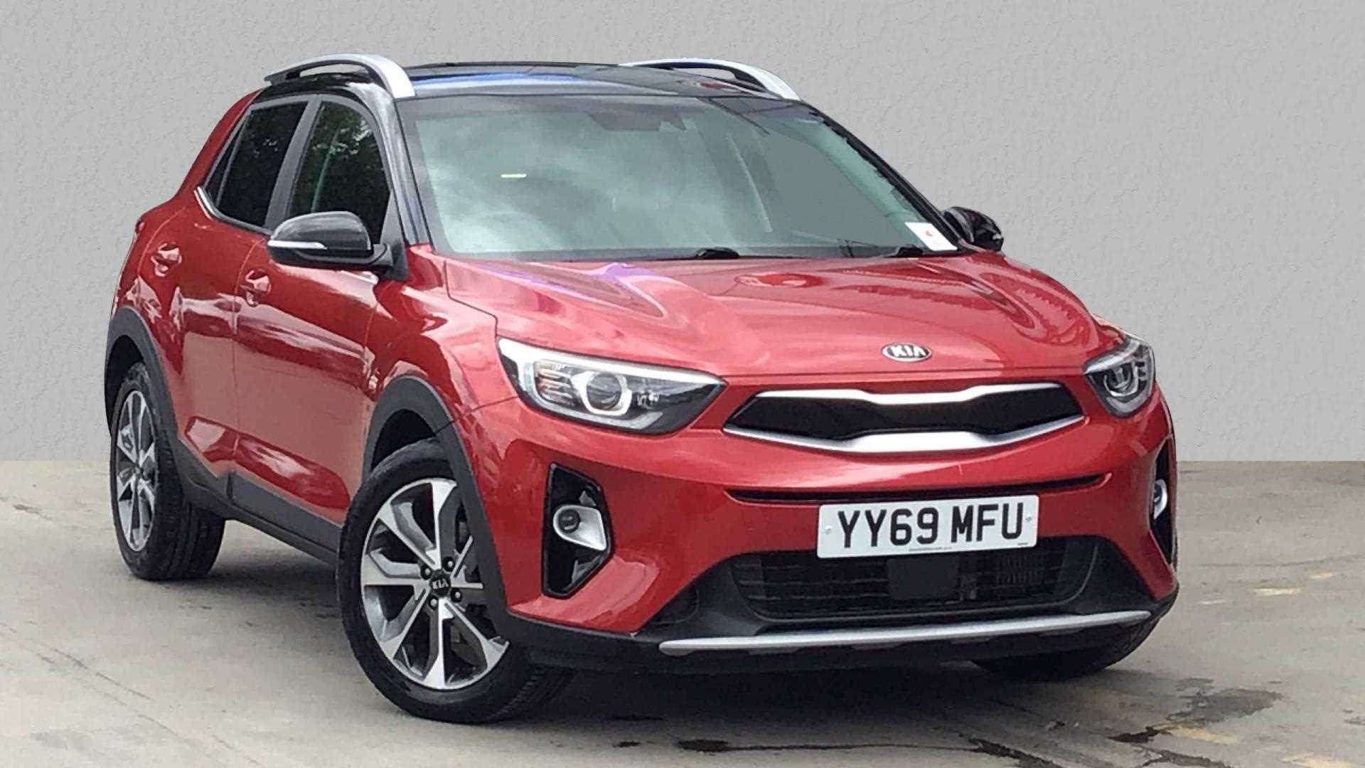 Main listing image - Kia Stonic
