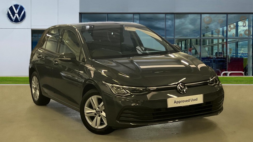 Main listing image - Volkswagen Golf