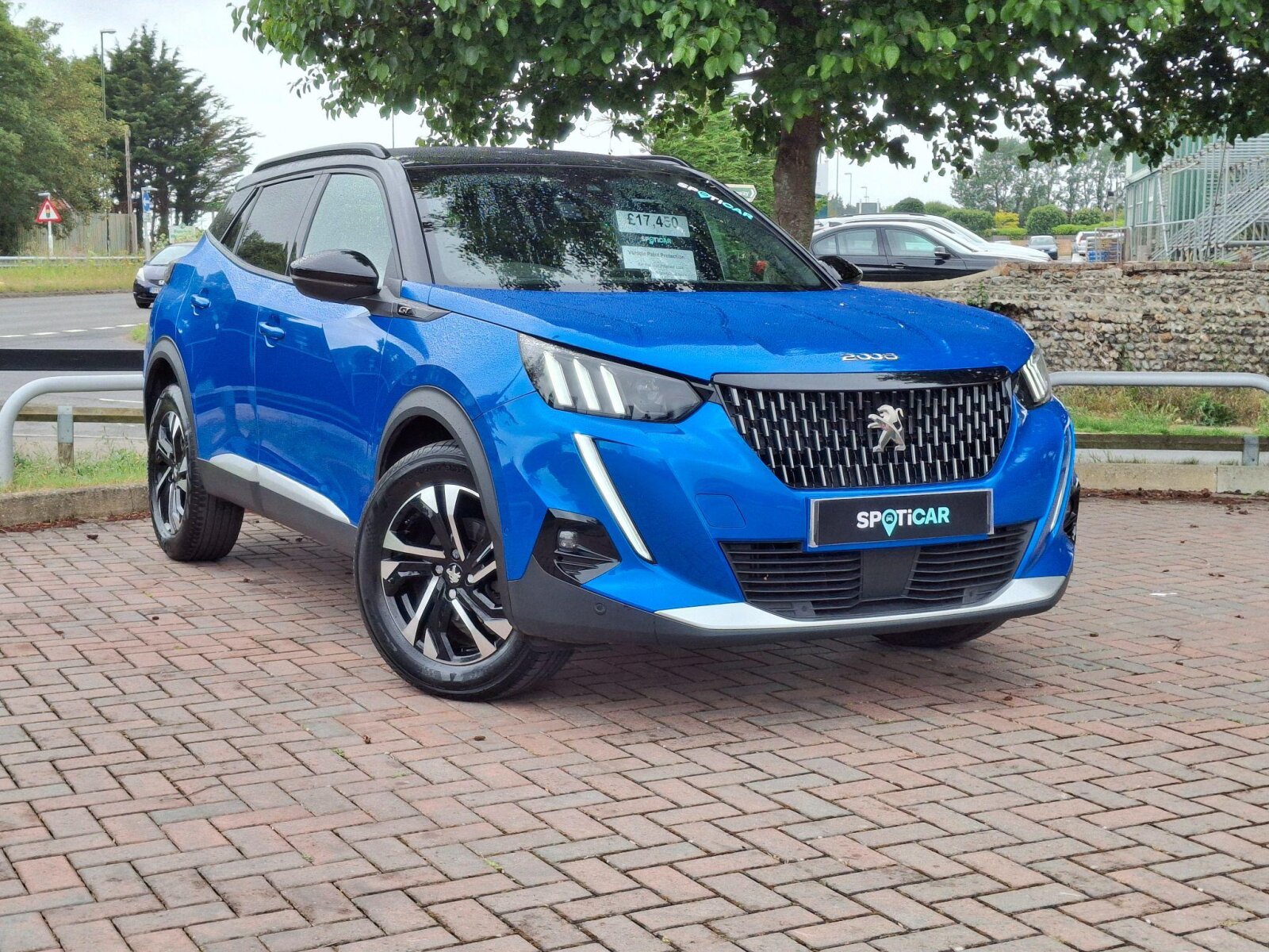 Main listing image - Peugeot 2008