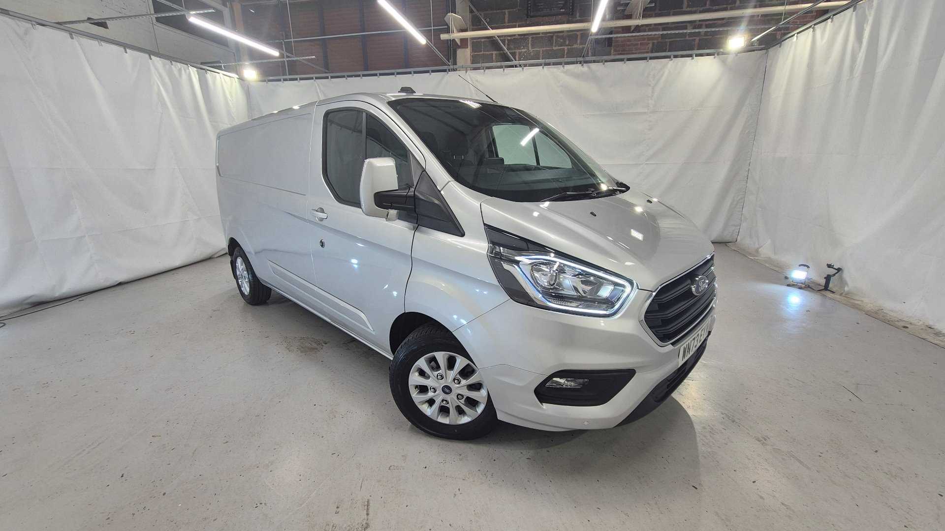 Main listing image - Ford Transit Custom