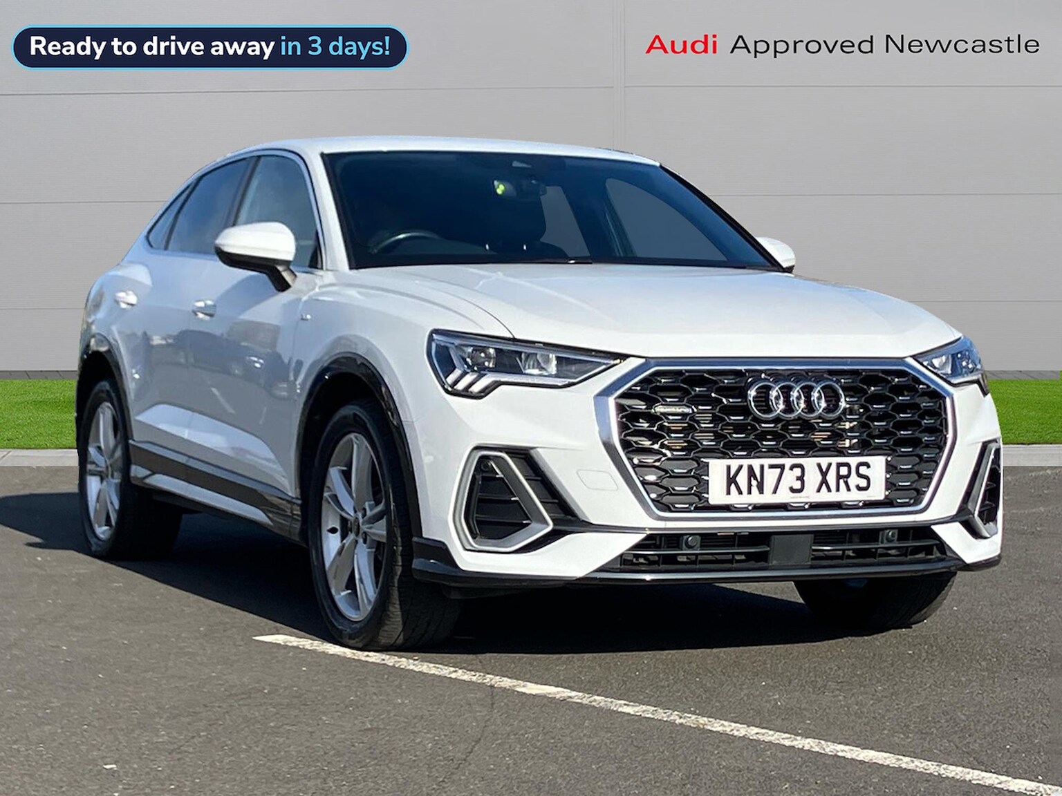 Main listing image - Audi Q3