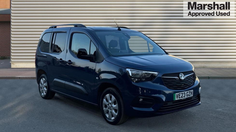 Main listing image - Vauxhall Combo Life-e