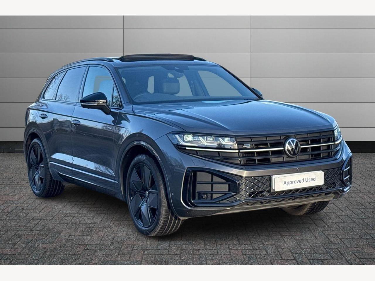 Main listing image - Volkswagen Touareg