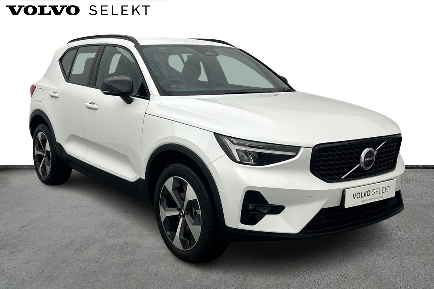 Main listing image - Volvo XC40