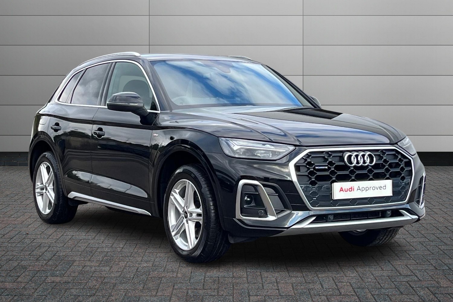 Main listing image - Audi Q5