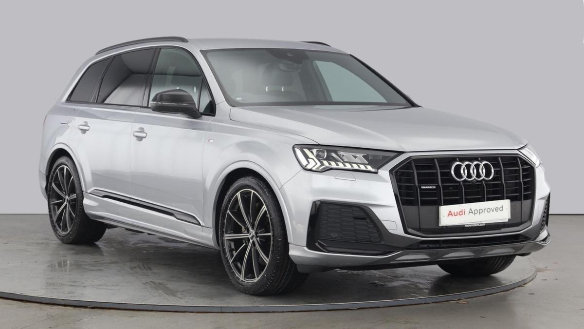 Main listing image - Audi Q7