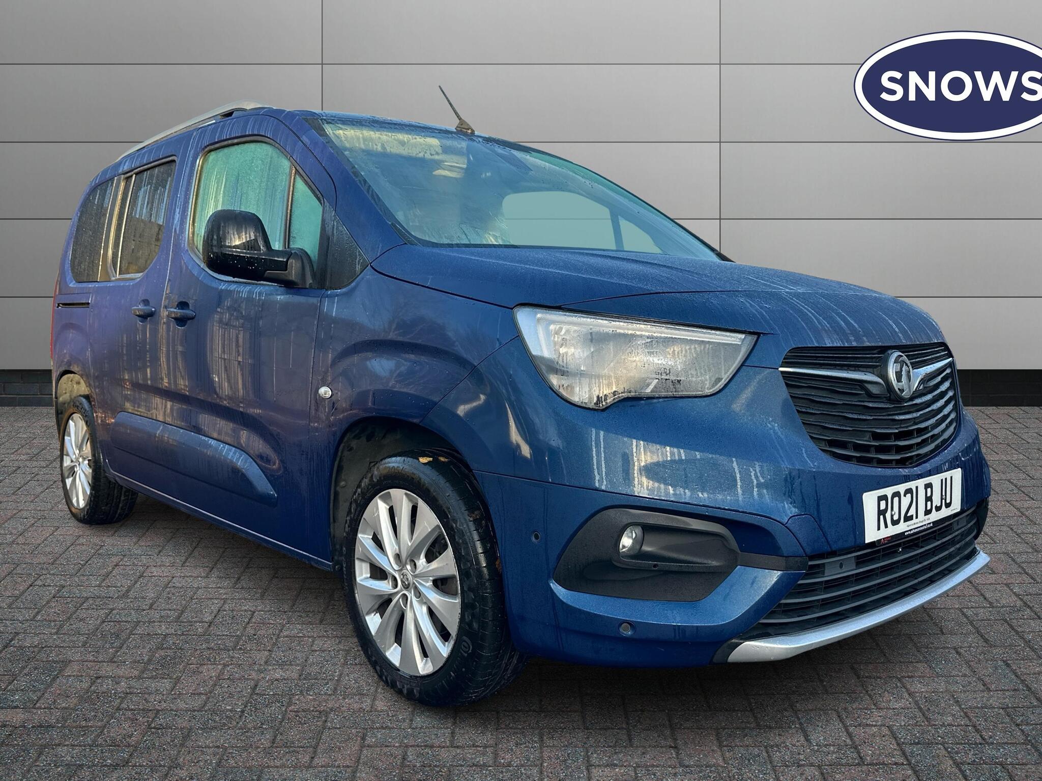 Main listing image - Vauxhall Combo Life