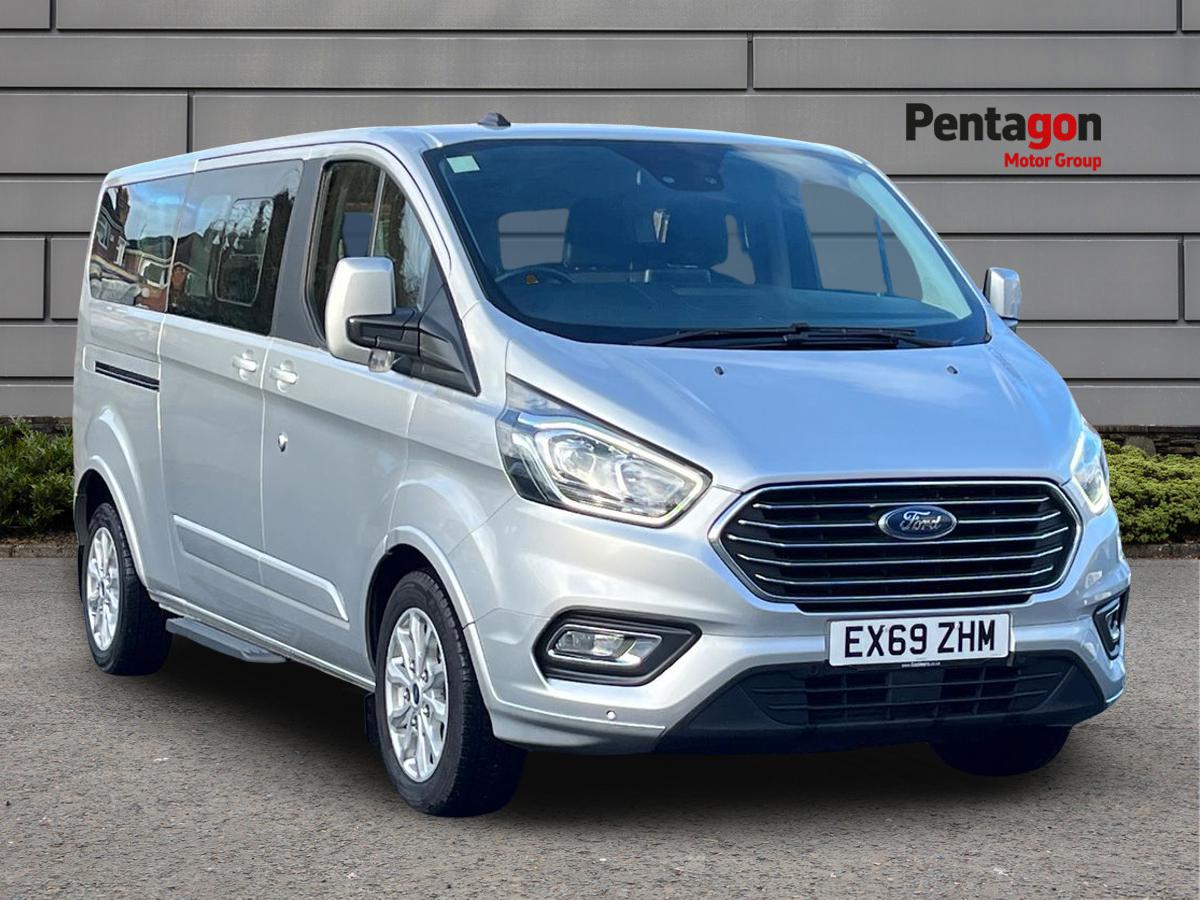 Main listing image - Ford Tourneo Custom