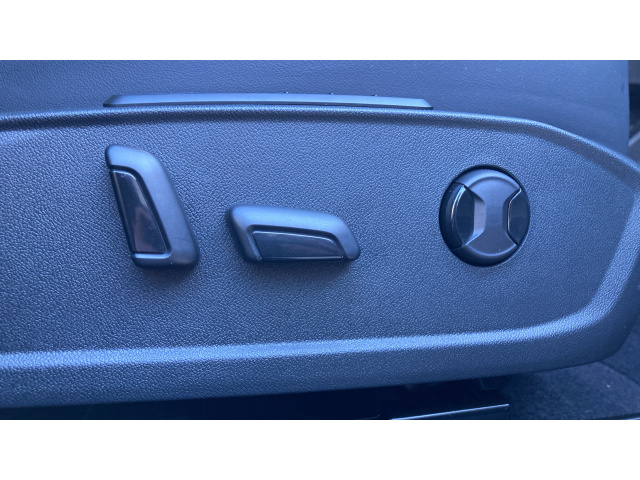 Main listing image - Ford Explorer