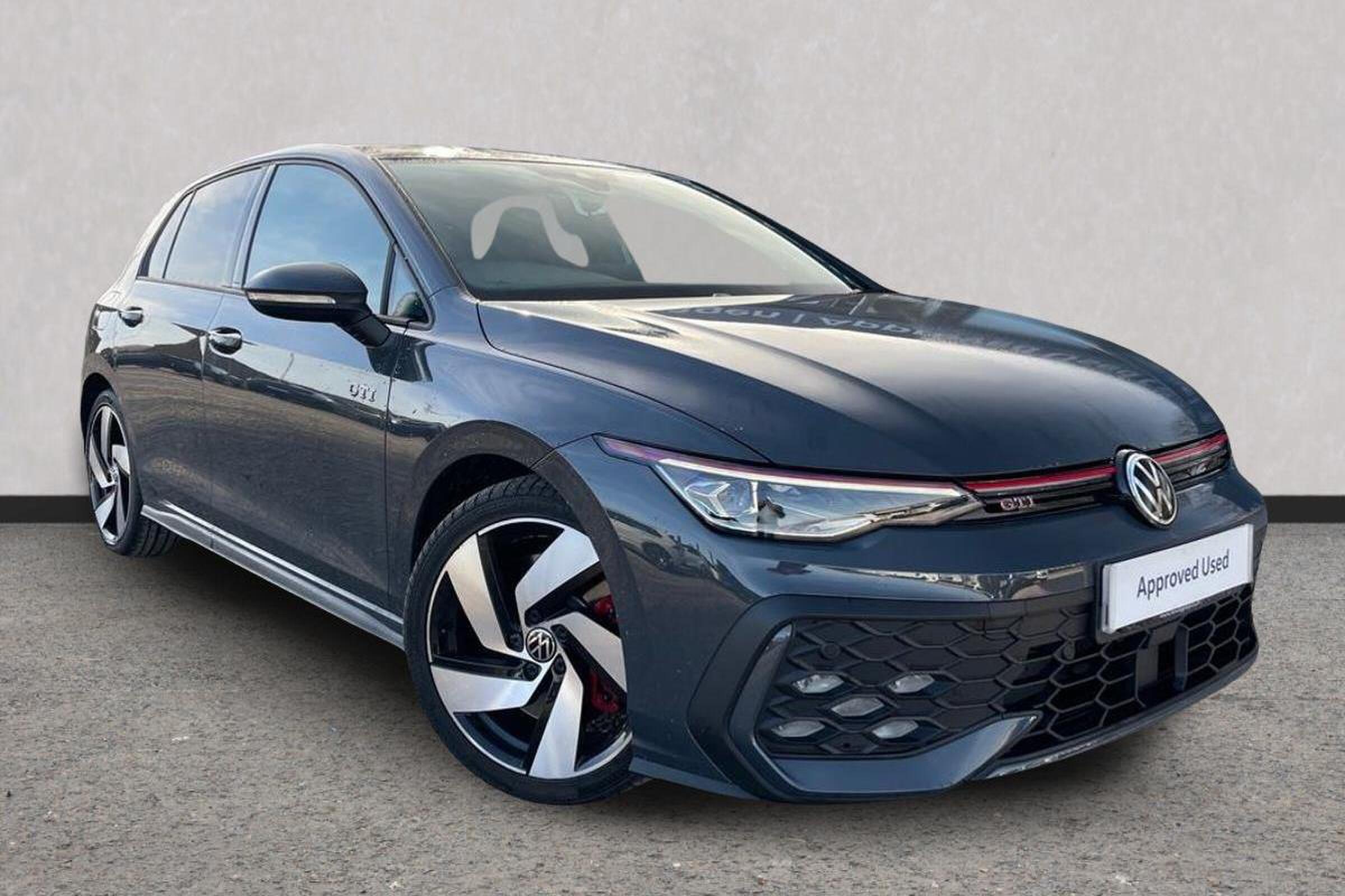 Main listing image - Volkswagen Golf