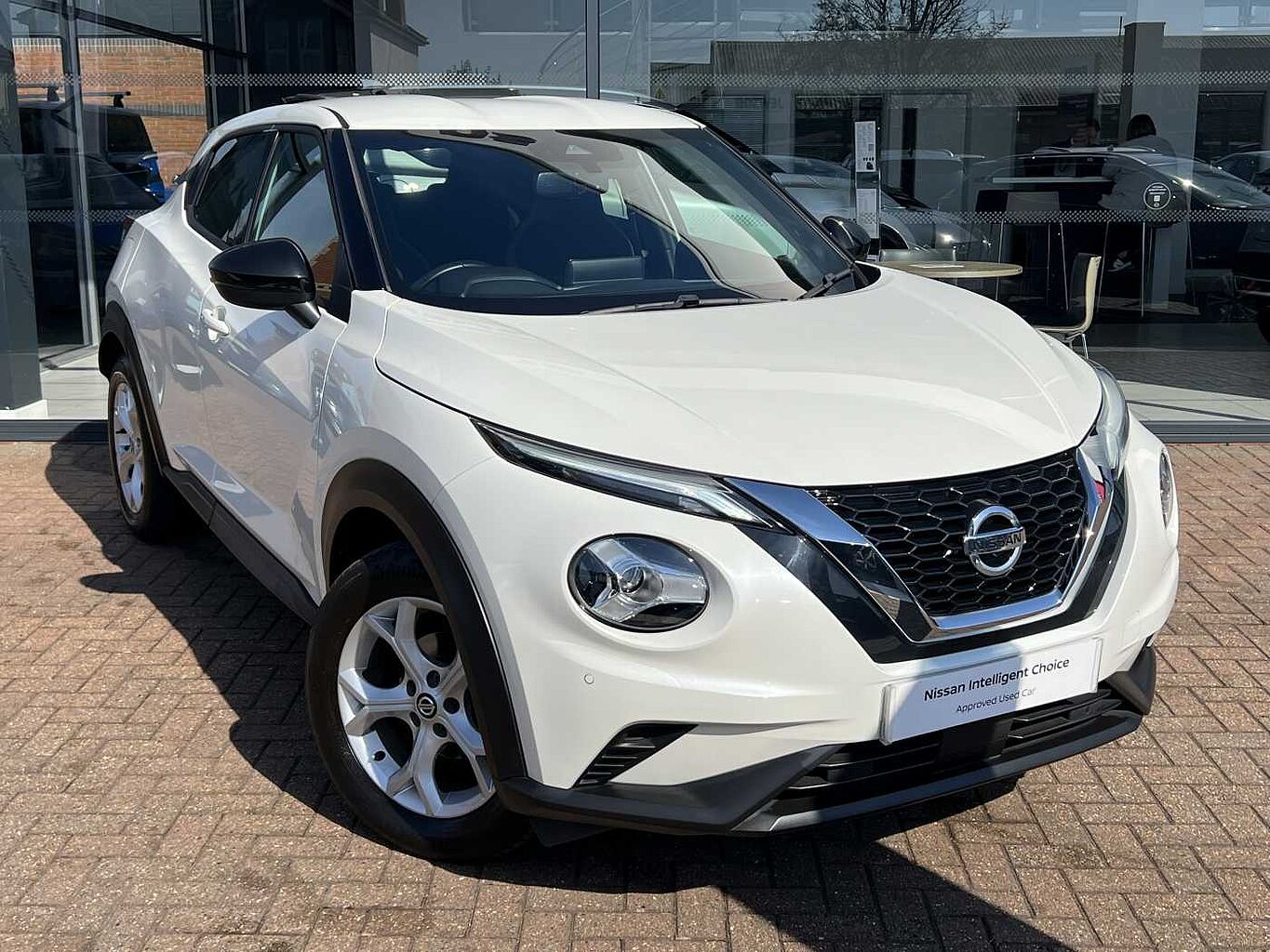 Main listing image - Nissan Juke