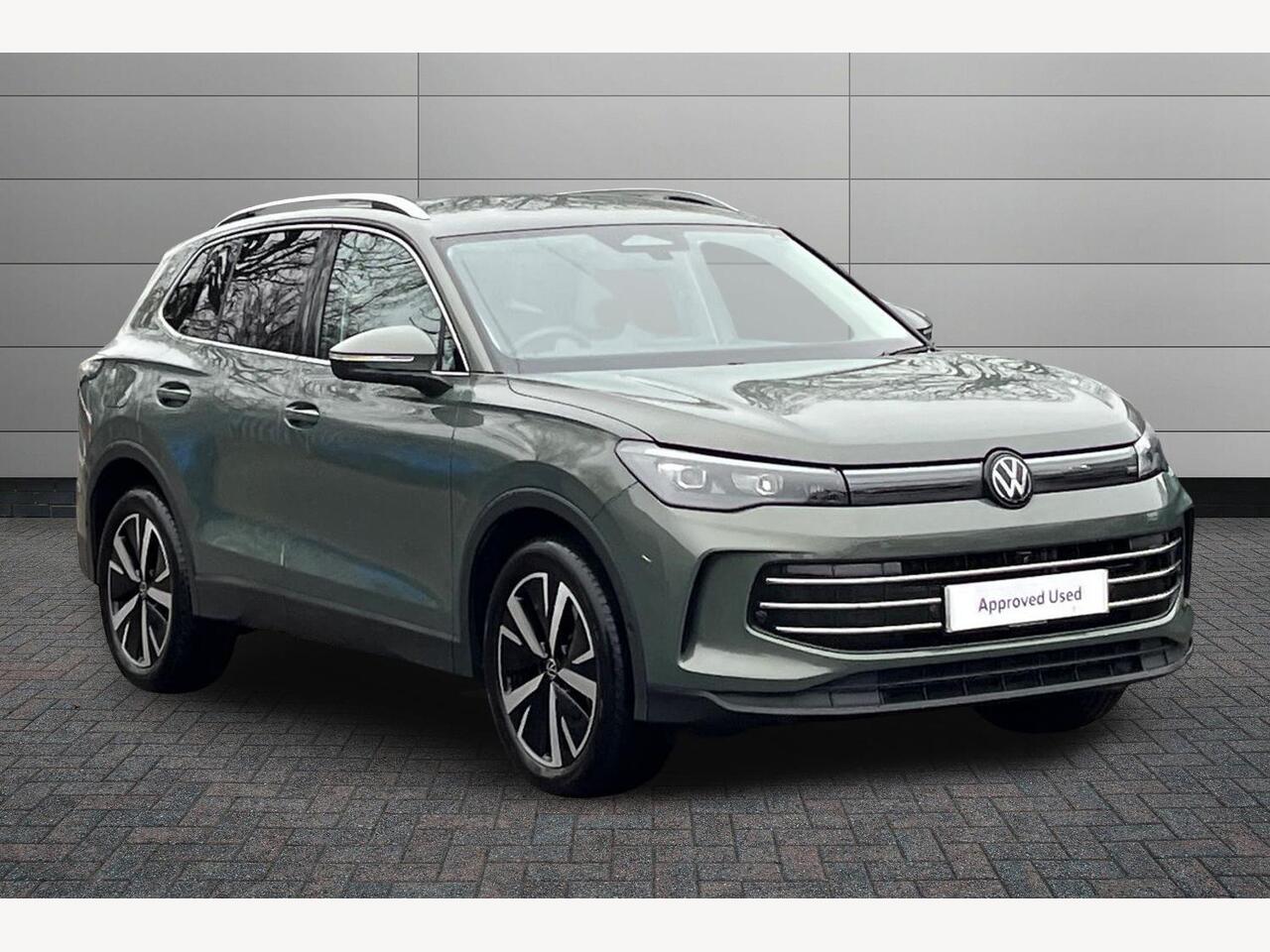 Main listing image - Volkswagen Tiguan