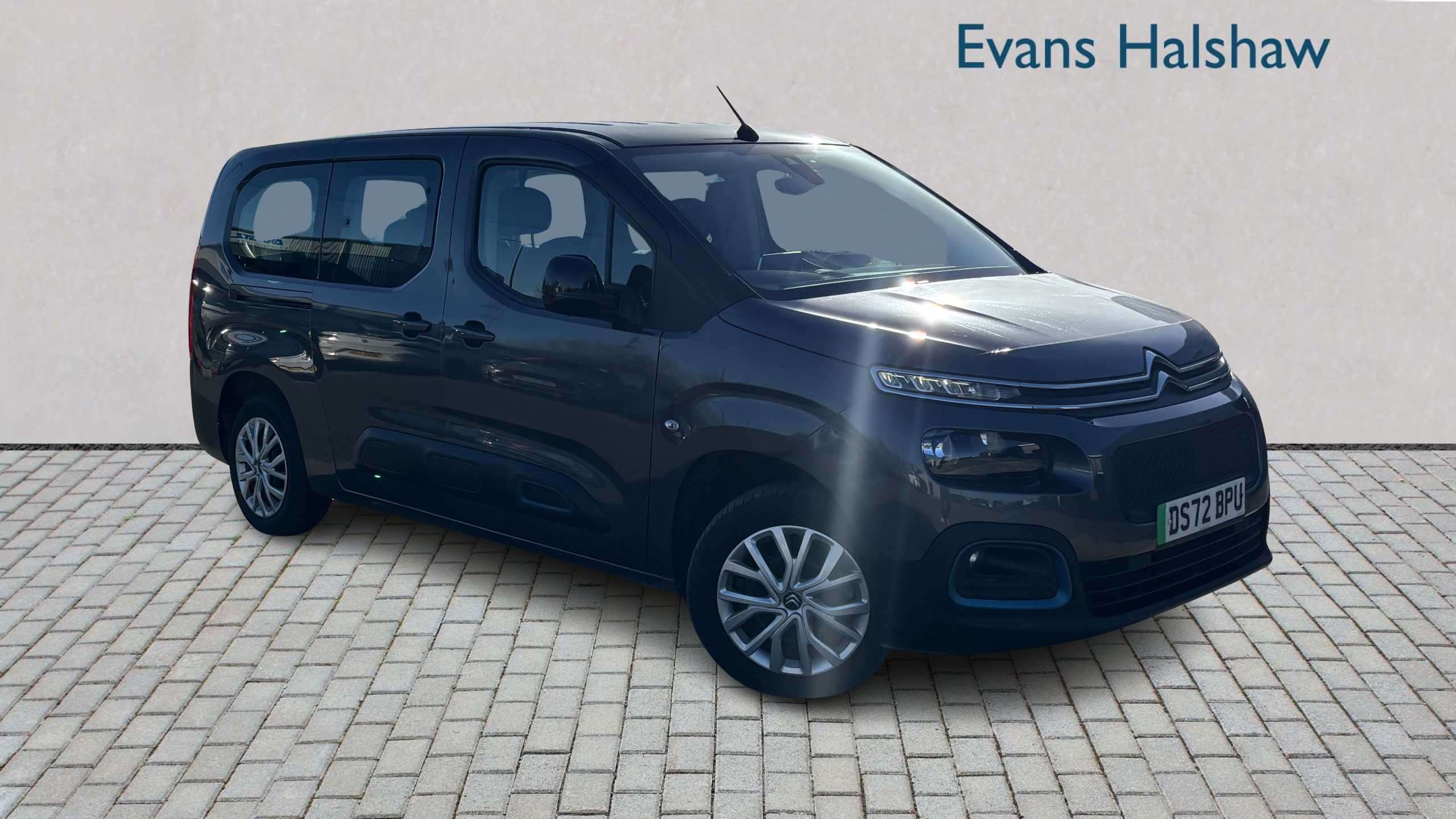 Main listing image - Citroen e-Berlingo