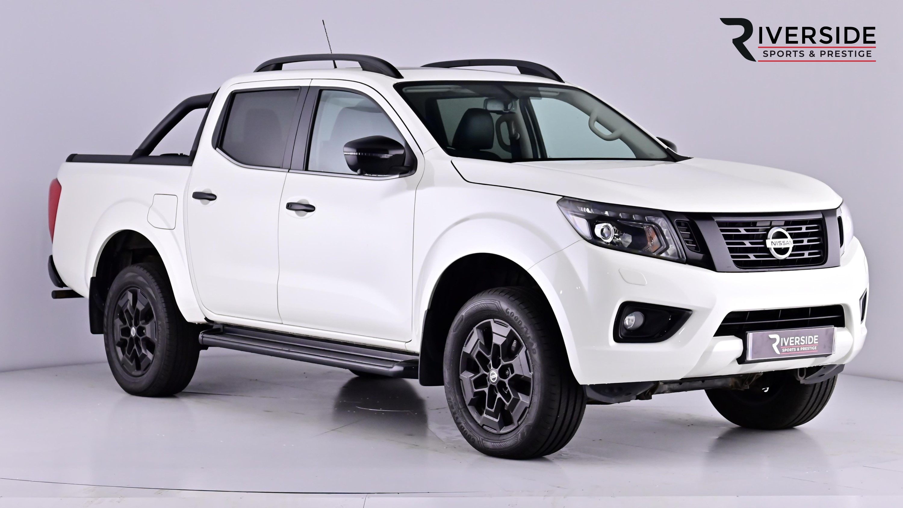 Main listing image - Nissan Navara