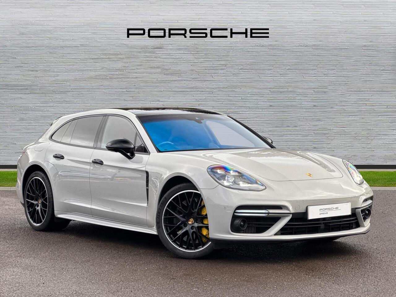 Main listing image - Porsche Panamera Sport Turismo