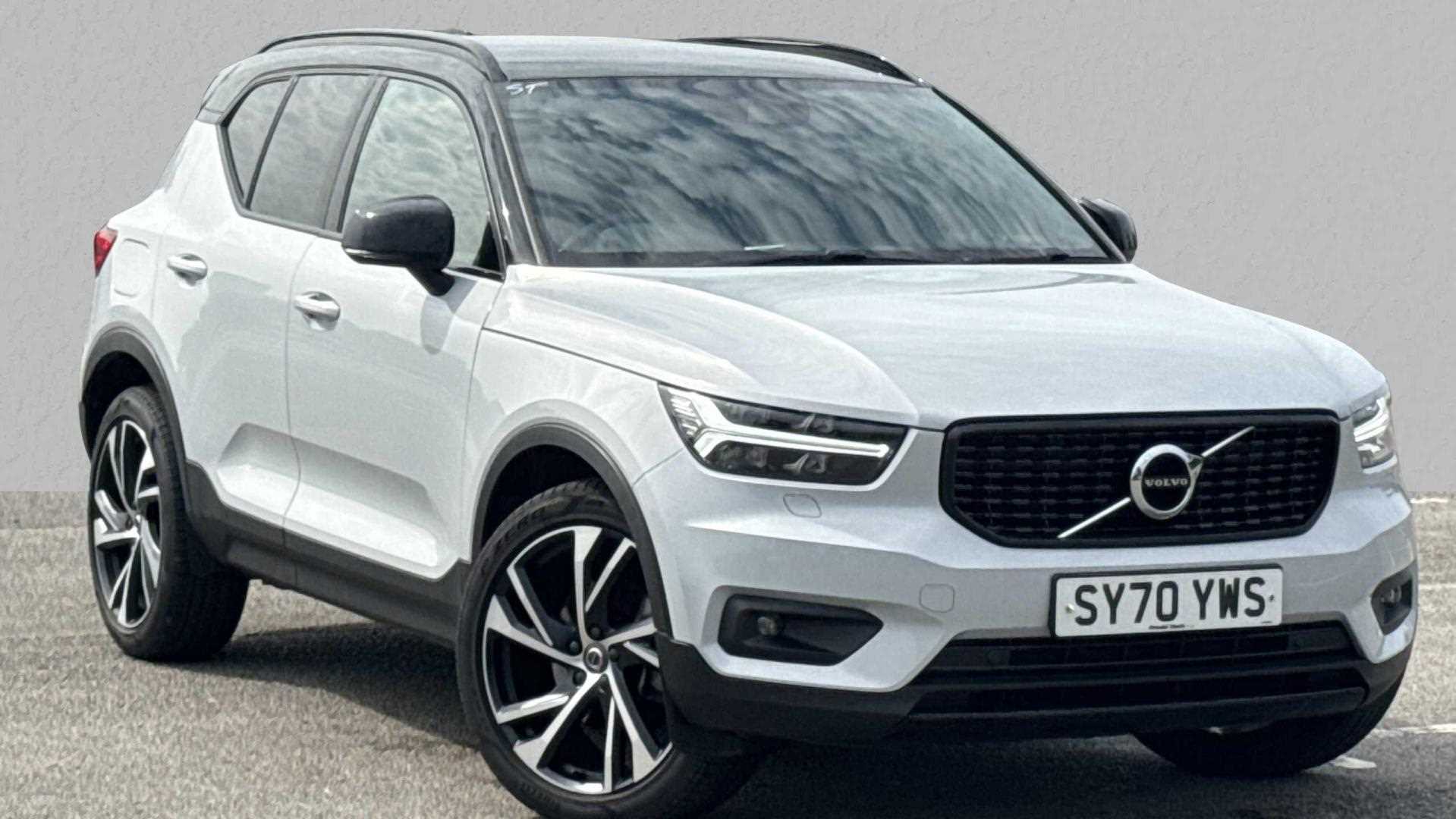 Main listing image - Volvo XC40
