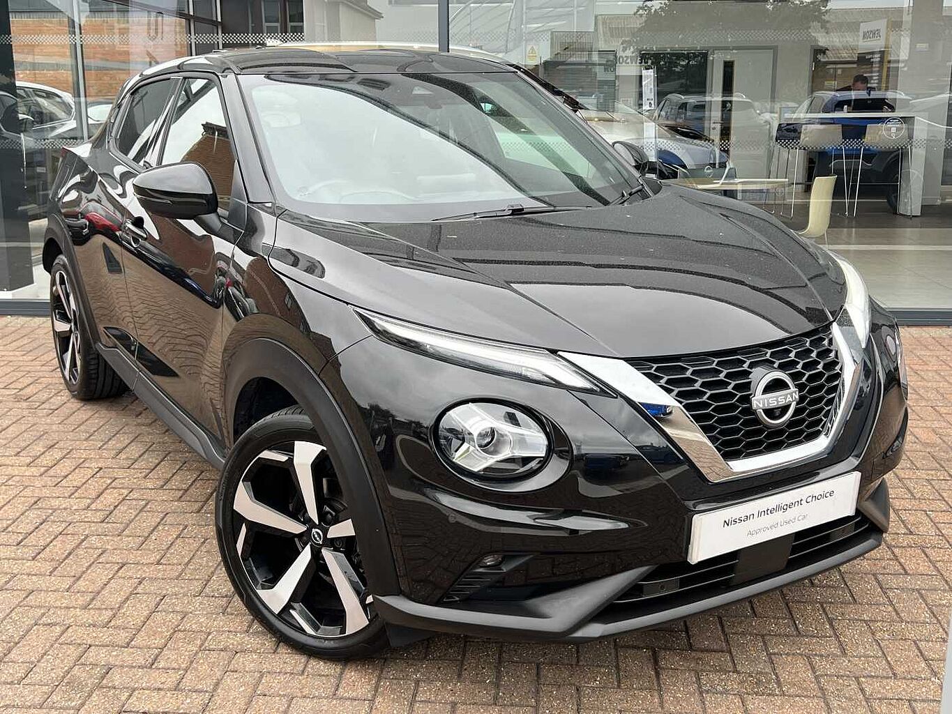 Main listing image - Nissan Juke