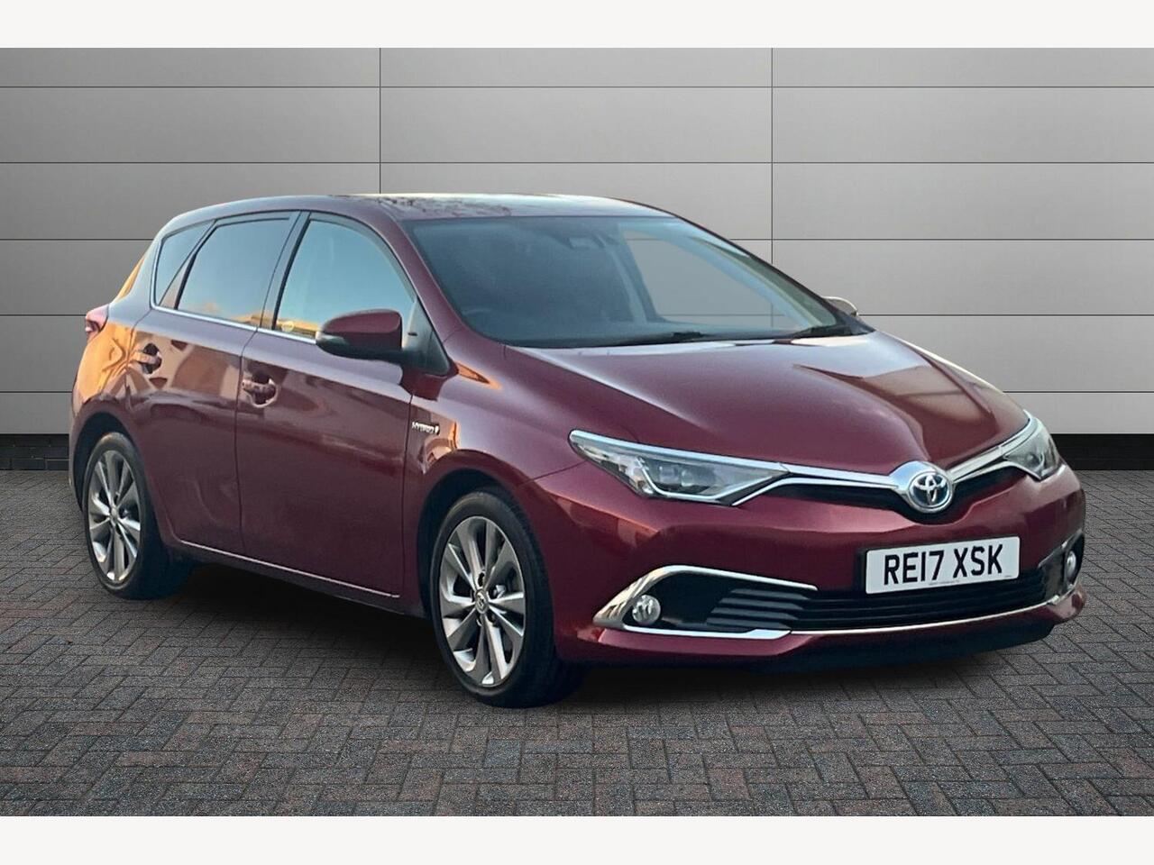 Main listing image - Toyota Auris