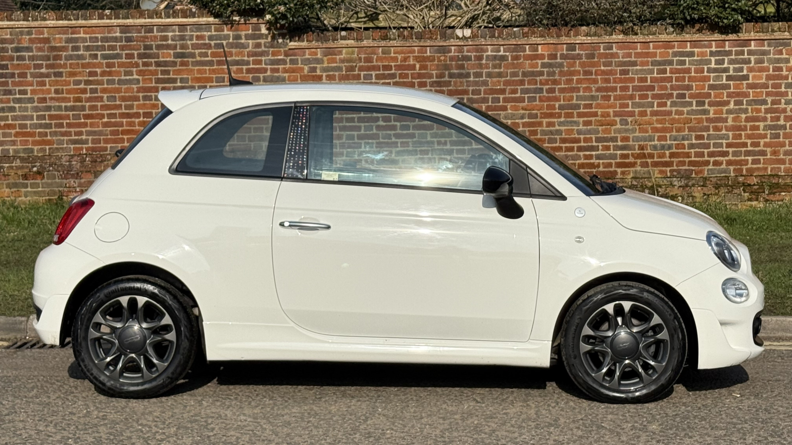 Main listing image - Fiat 500