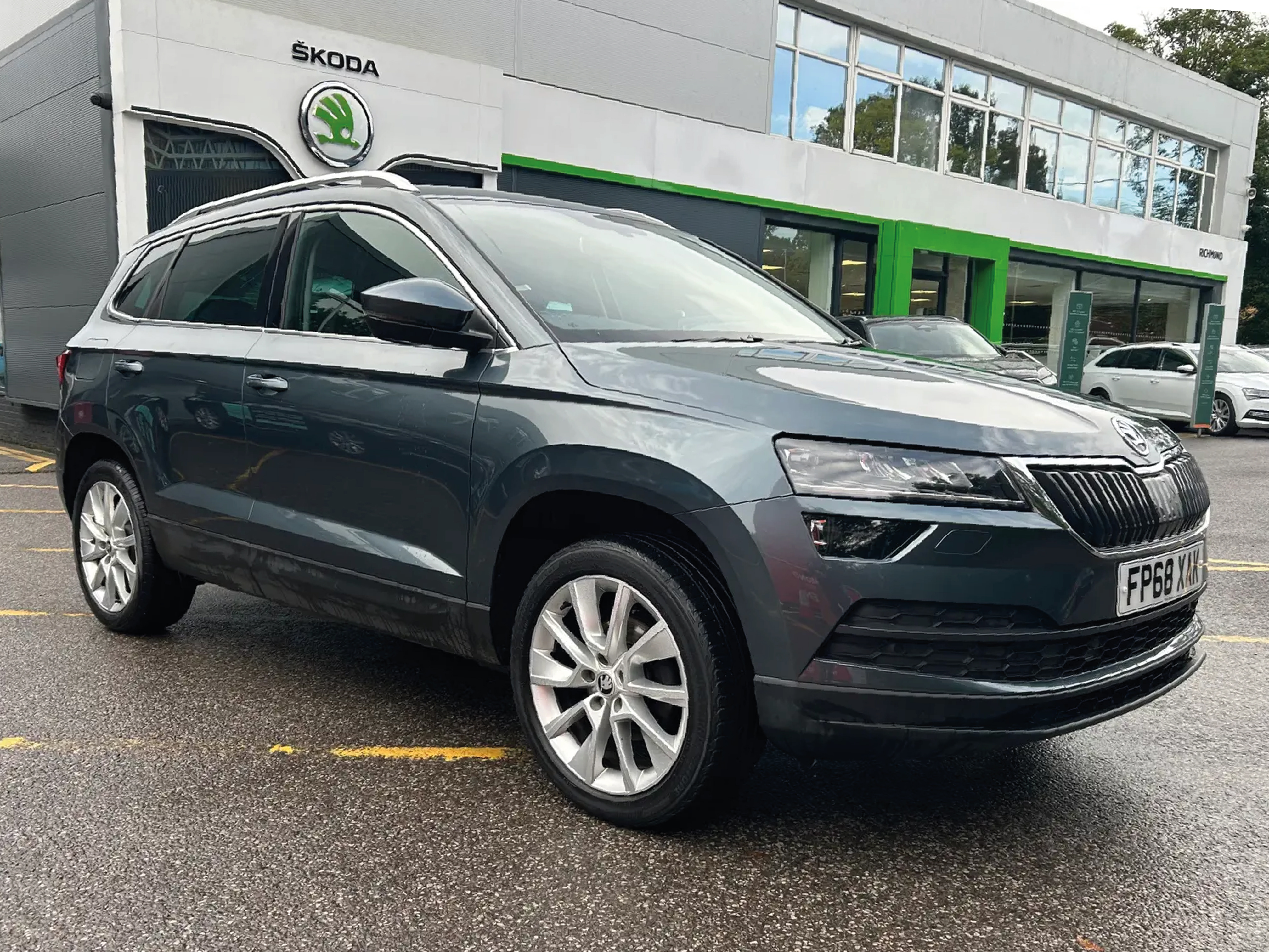 Main listing image - Skoda Karoq